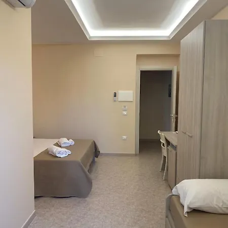 Vittorio Veneto Accomodation - Tropea City Center Exterior photo